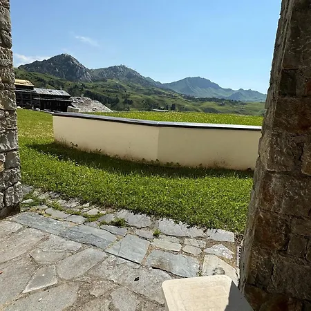 Avec Balcon, Piscine, Spa, Animaux Admis, Acces Direct Pistes - Belle Plagne - Fr-1-181-2825